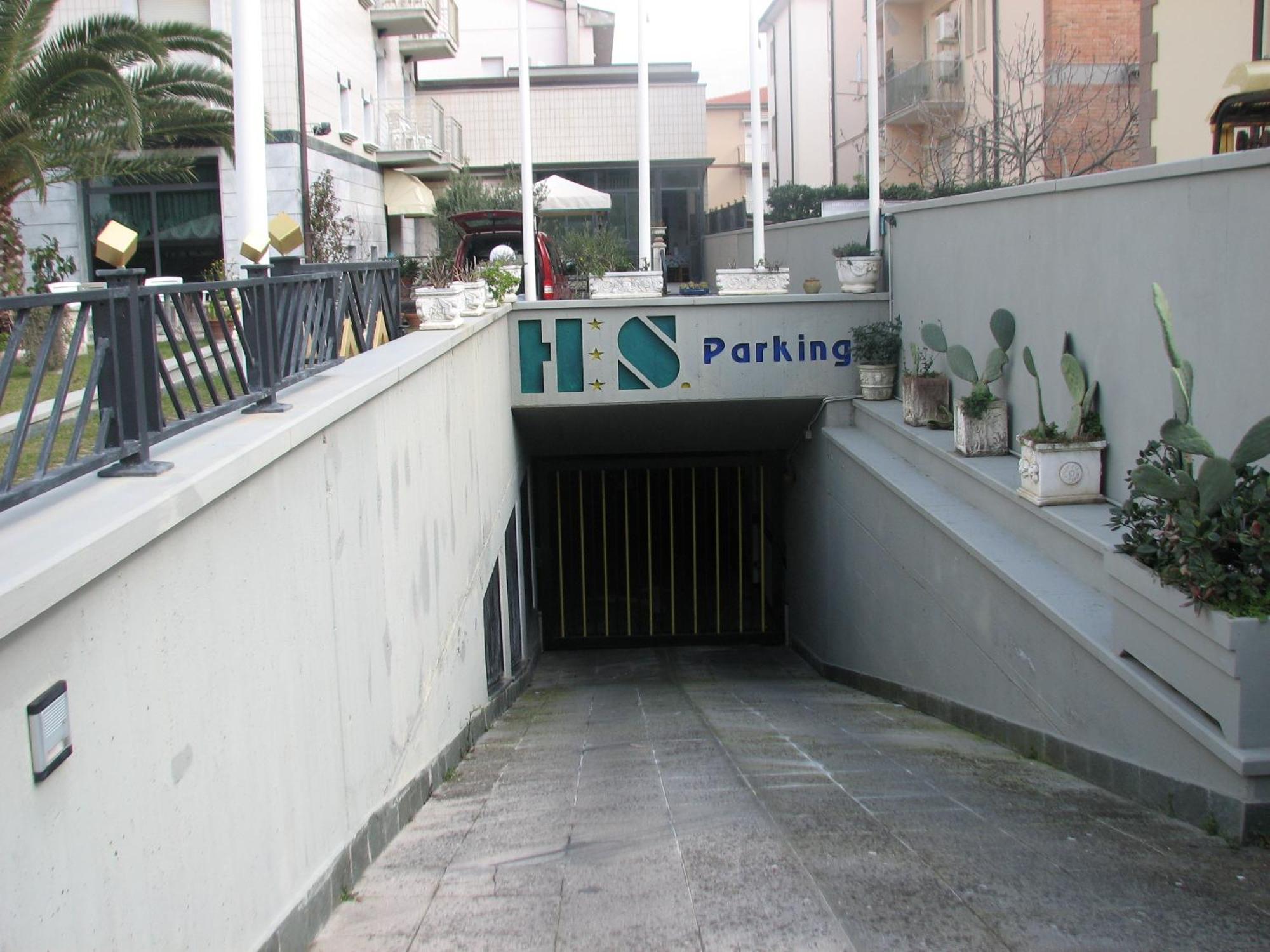 Hotel Smeraldo Camaiore Bagian luar foto